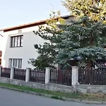 아파트 Hugo *